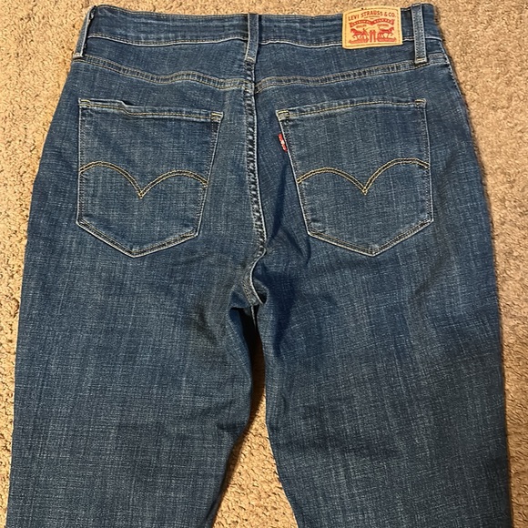 Levis 721 High Rise Skinny Ankle Jeans - Picture 7 of 9